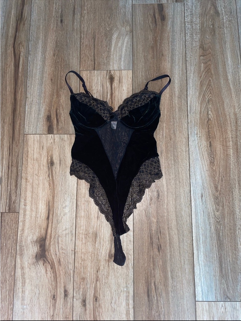 Vintage Victoria’s Secret Lingerie Black Lace Velvet Bodysuit 36B